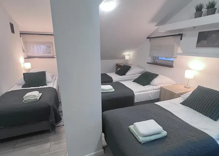 Apartamenty I Pokoje Z Prywatna Lazienka Willa Bielany Warszawa