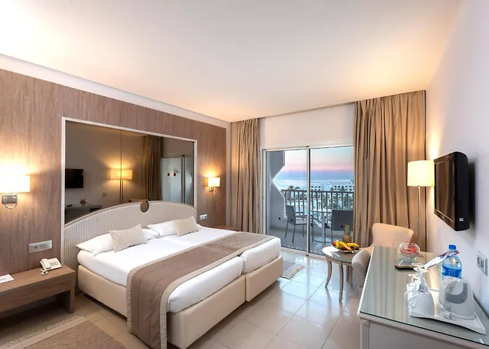 Hotel Tour Khalef Suza