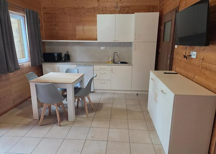 Morska Osada domki blisko morza Krynica Morska