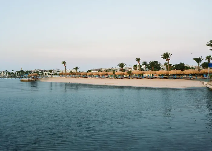 New Eagles Downtown Zahabia Resort & Aqua Park Hurghada