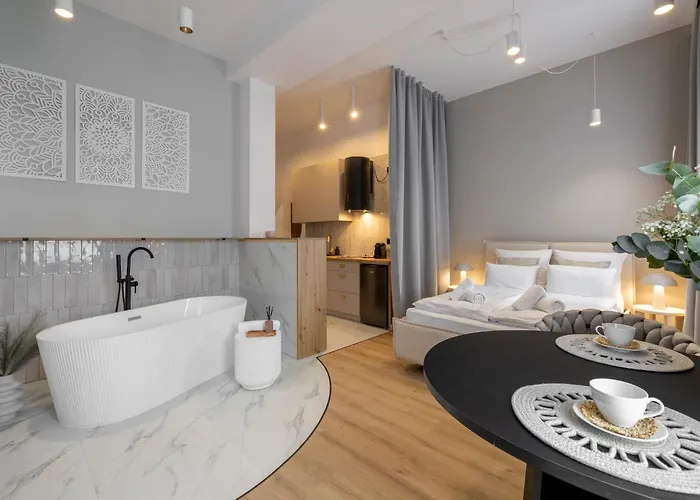 VIP Apartamenty BAST 143 TOP LOCATION - LUX z WANNĄ OFF Piotrkowska Stajnia Jednorożca HopaLupa ATLAS ARENA Łódź