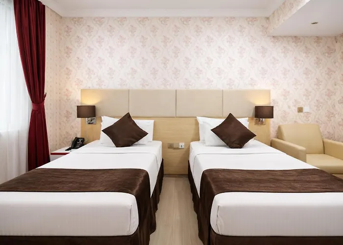 Royal Tulip Hotel Llc Dubaj