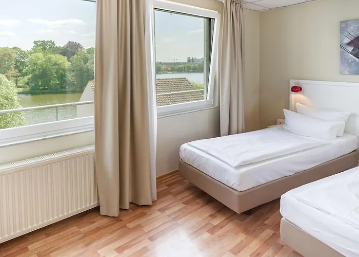 Hotel Am Schloss Koepenick By Golden Tulip Berlin