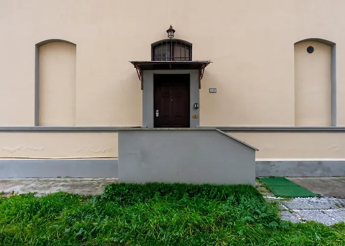 Hotel La Finestra Sul Viale Piza