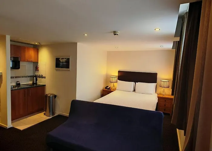 Grand Plaza Serviced Apartments Londyn