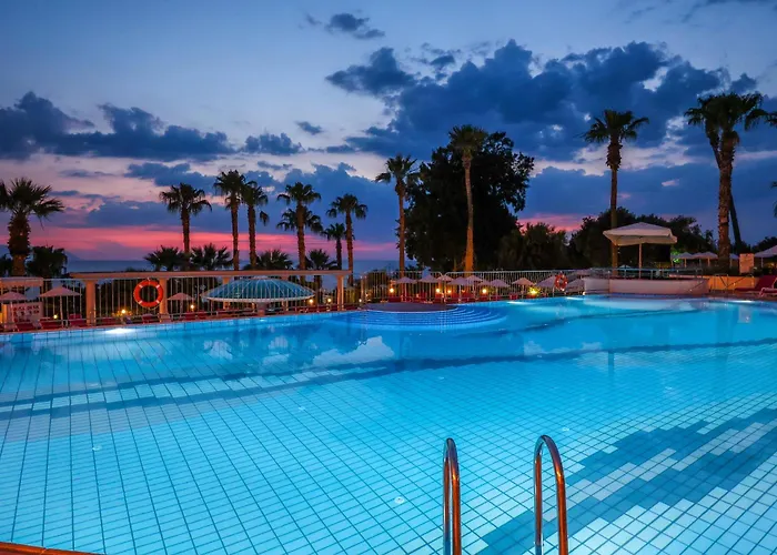 Hotel The Grand Blue Sky International Kusadası