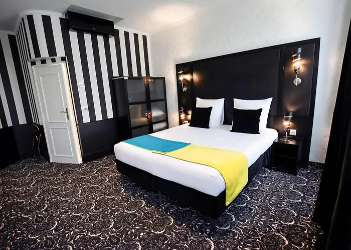 Hotel Peyris Opera Paryż