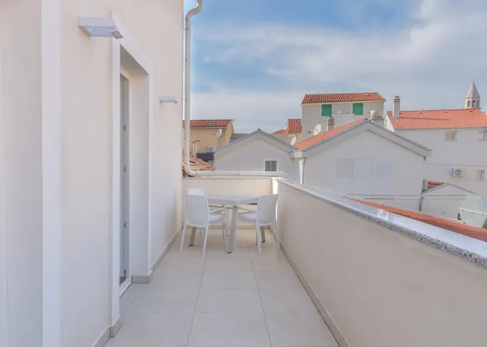 Sangulin Palace M Biograd Na Moru