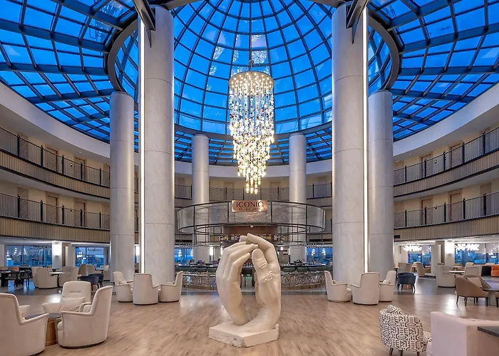 Hotel Royal Atlantis Icon Side