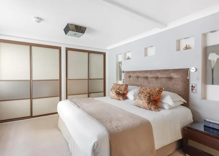 Beaufort House - Knightsbridge Londyn