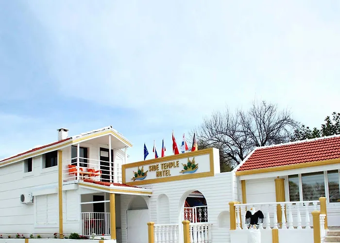 Side Temple Hotel