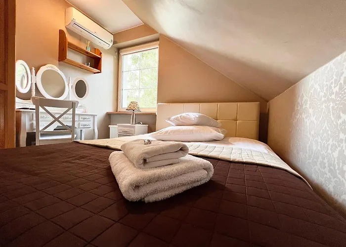 Hotelik Gościniec Pod Sosnami Drzonków Zielona Góra