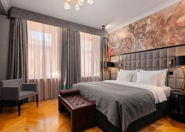 Grand Poet Hotel And Spa By Semarah Ryga
