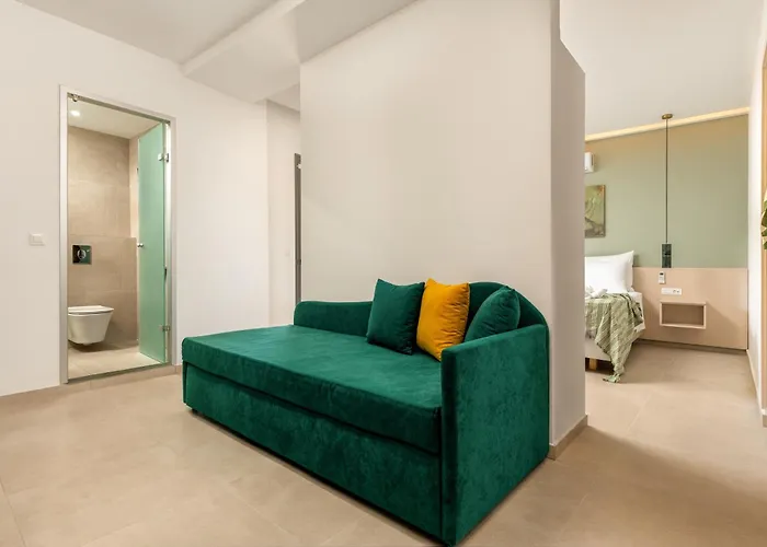 Madison Boutique, Faliraki