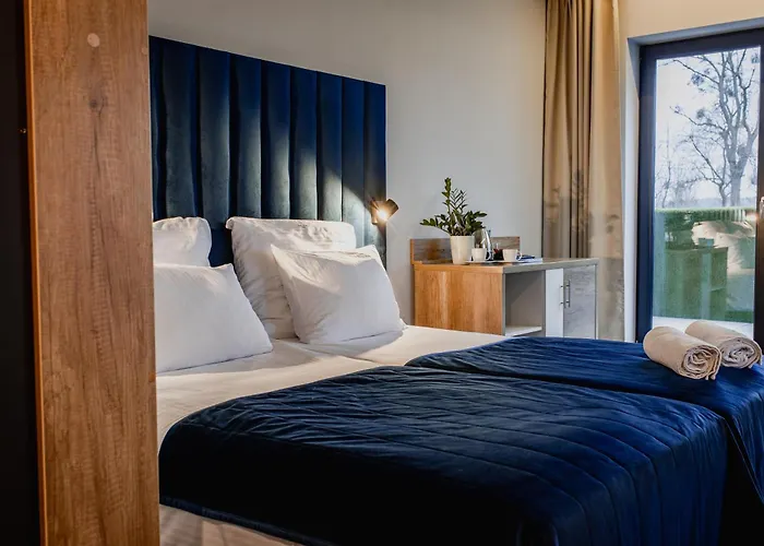 Natural Hotel-Ostróda-basen na III kondygnacji-pokoje wellness z saunami