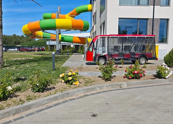 Hotel i Apartamenty Gorzelanny Dźwirzyno