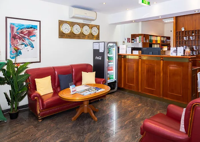 Suite Hotel 900M Zur Oper Wiedeń