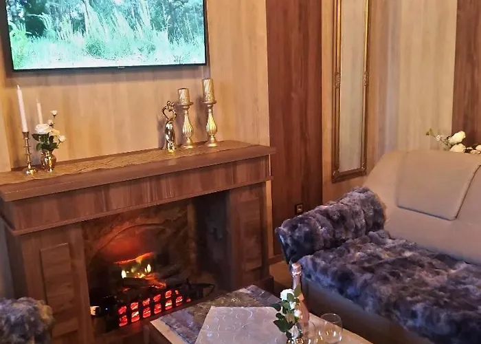 Dworek Biała Dama Klimatyczne Pokoje Gniezno