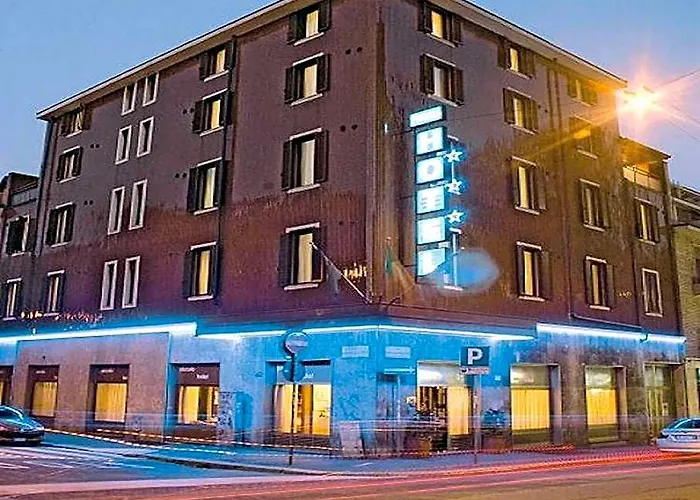 Piccolo Hotel Mediolan