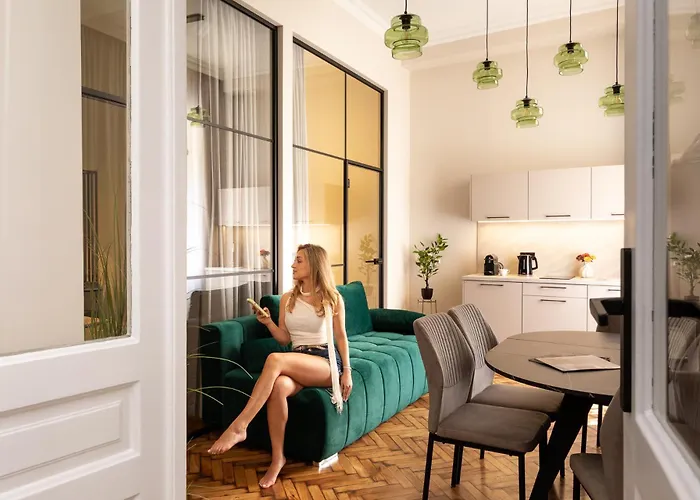 Old Town Charm & Chic By Downtown Apartments Kraków