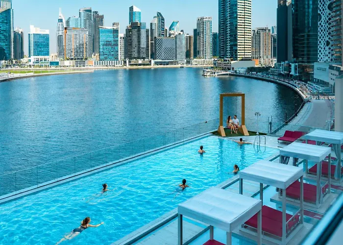 Canal Central Hotel Business Bay Dubaj