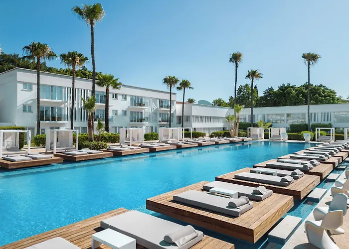 So White Beach Resort Ajia Napa
