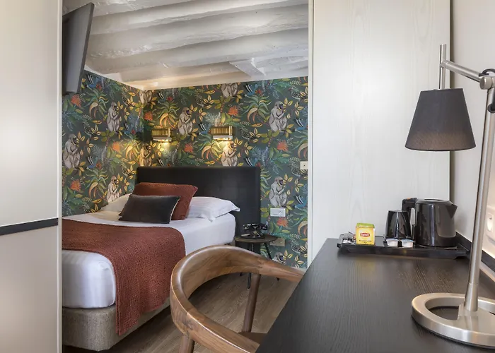 Hotel Jeanne D'Arc Le Marais Paryż