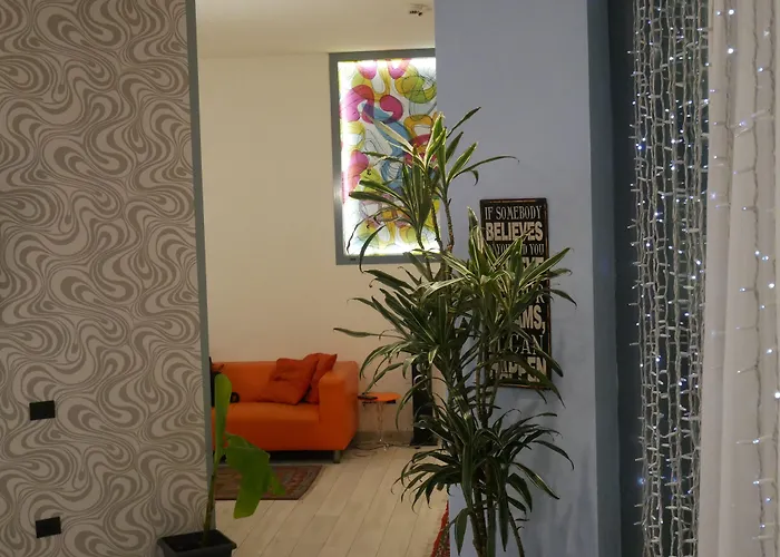 Blue Shades Hotel Piza