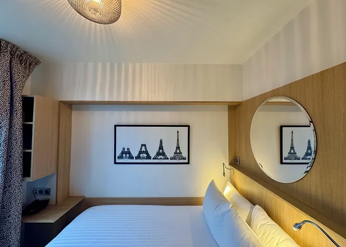 Hotel Montmartre - Nouvellement Renove Paryż