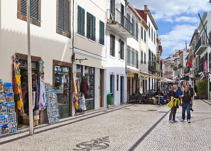 Bed and Breakfast Residencial Colombo Funchal 