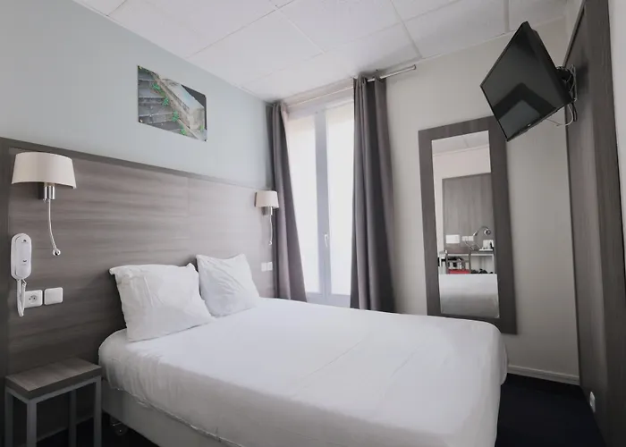 Hotel Lilas Gambetta Paryż