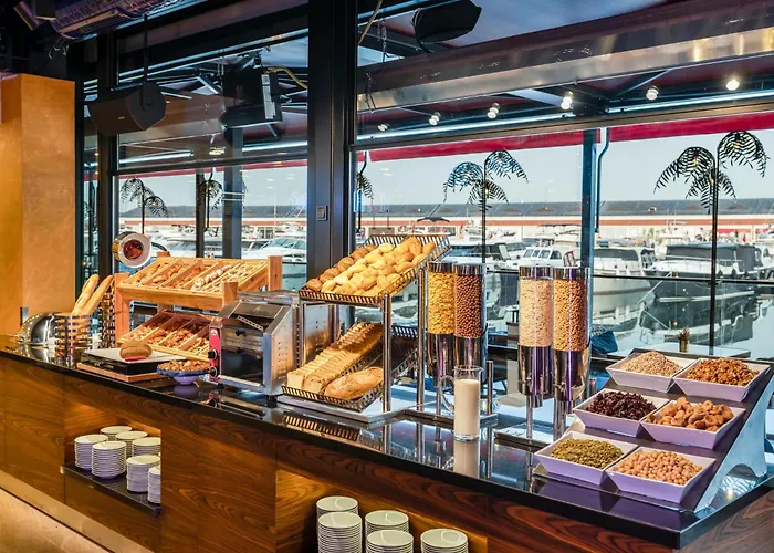 Hotel Crowne Plaza Istanbul Tuzla Viaport Marina By Ihg