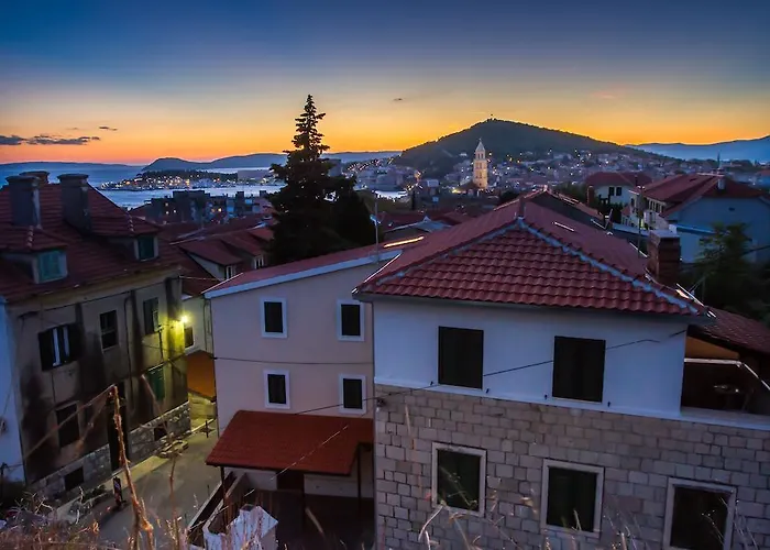 Apartments & Rooms Toni Split