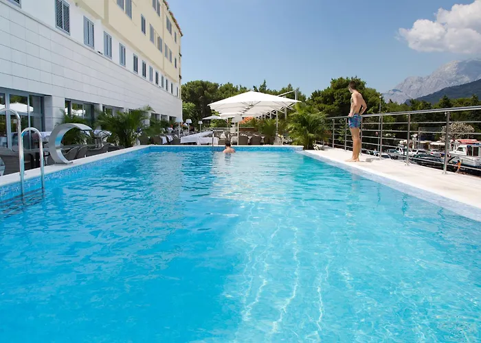 Aparthotel Miramare Makarska