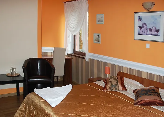 Hotel Restauracja Redos Nysa