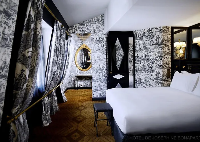 Hotel De Josephine Bonaparte Paryż