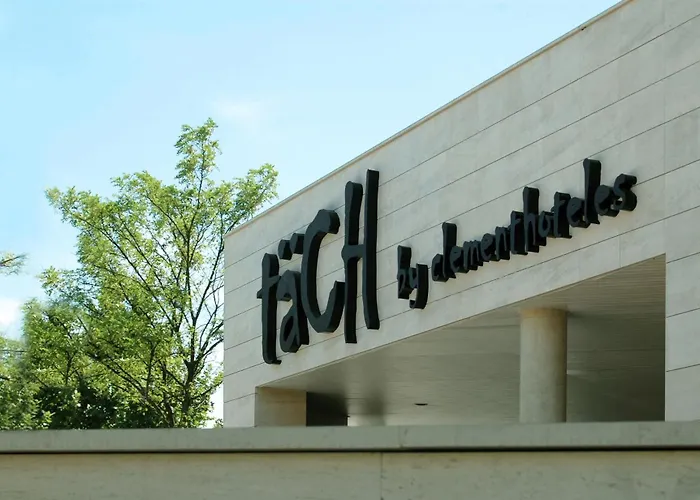 Hotel Tach Madrid Airport