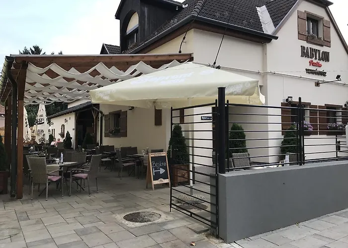 Hotel Babylon Pizzeria Vendeghaz Miszkolc
