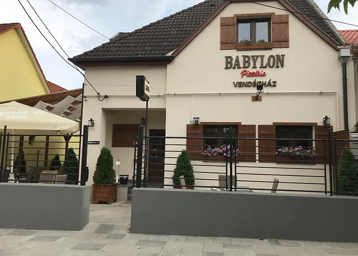 Hotel Babylon Pizzeria Vendeghaz Miszkolc