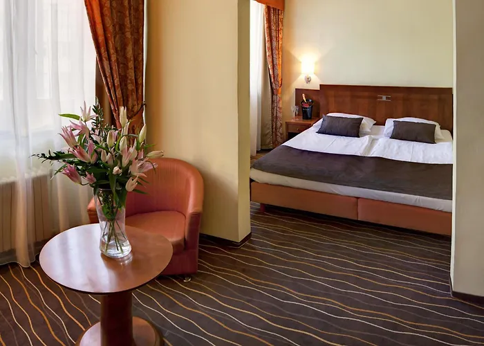 Luxury Family Hotel Bila Labut Praga
