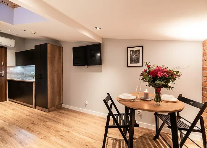 Lubomirskiego 23 Residence - Great Location, 10 Min To Main Square By Foot, Right Next To Main Rail And Bus Station Kraków