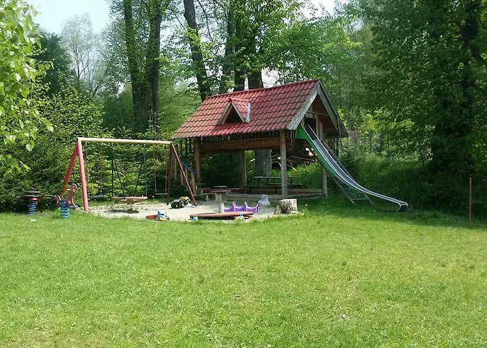 Willa Pod Dębami - SALA ZABAW - Małpi Gaj - blisko centrum Rabka