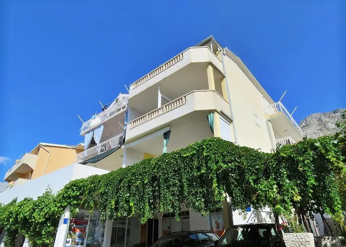 Apartments Nemira Omiš